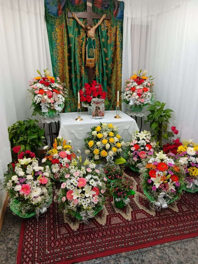 Altar del Santo Cristo en asociación hijos de Almáchar de Cornellá